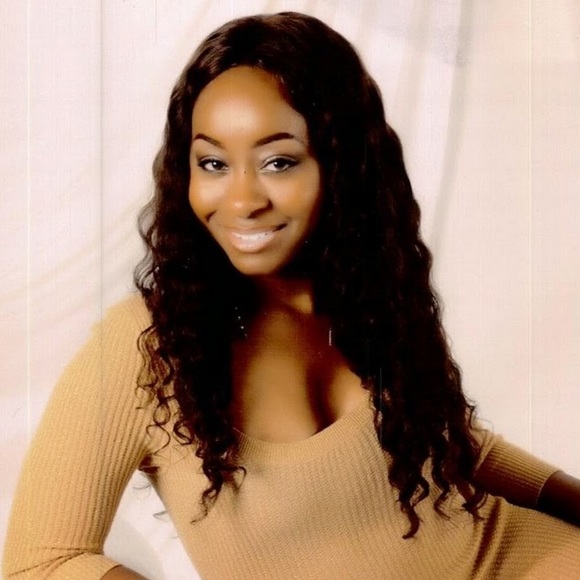 Meet your Posher, Brandy - Picture 1 of 1